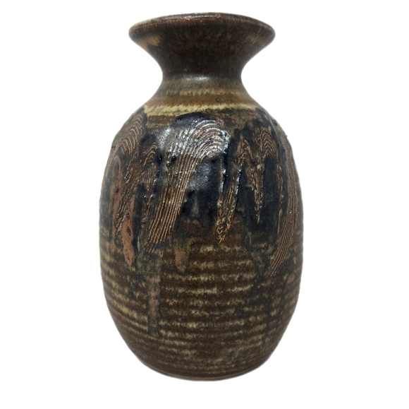 Studio Pottery Handmade Vase Signed Browns Tans & Black Tool Mark Accents - Picture 1 of 12